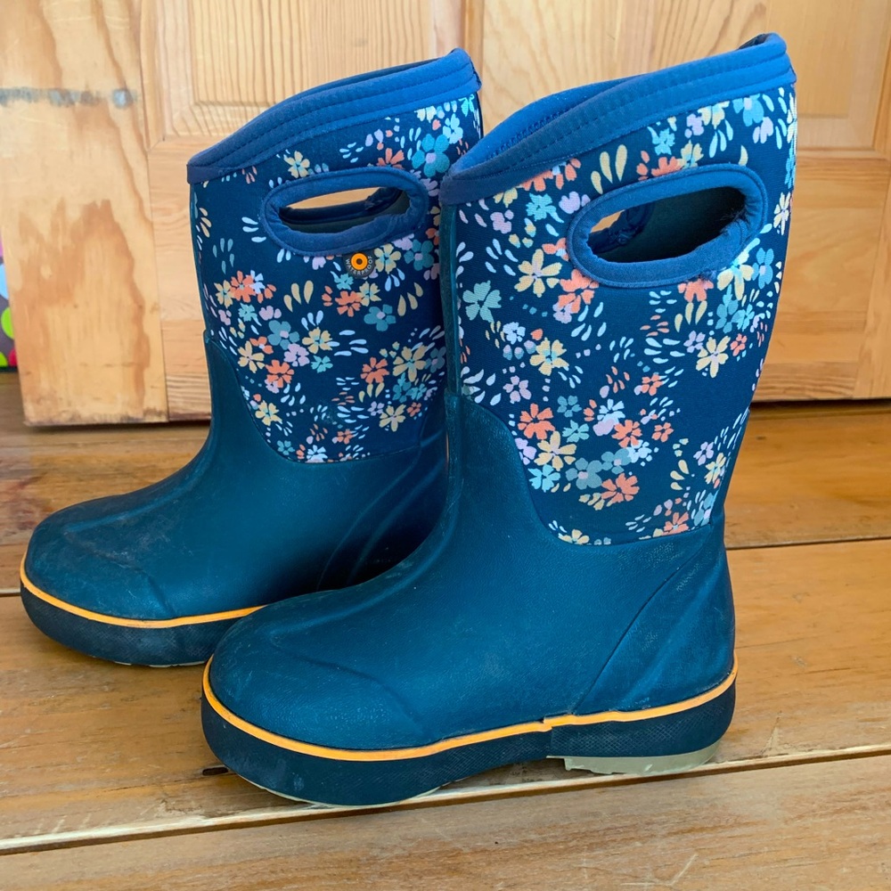 Kids Bogs Classic Winter/Rain Boots, Size 11
